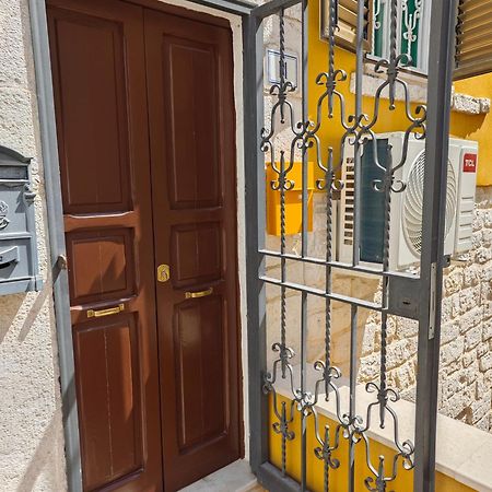 Dolce Terra Mia Apartment Трани Екстериор снимка
