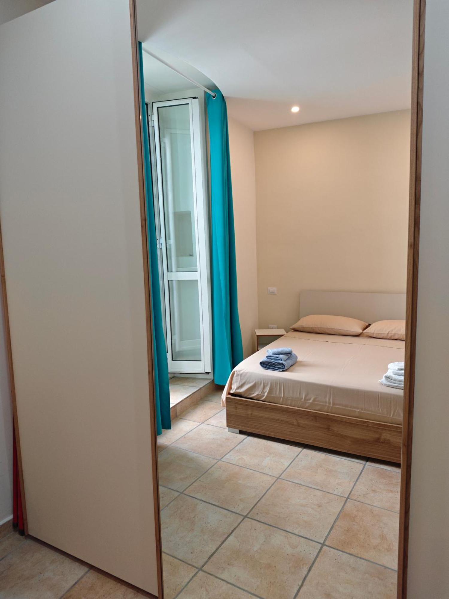 Dolce Terra Mia Apartment Трани Екстериор снимка